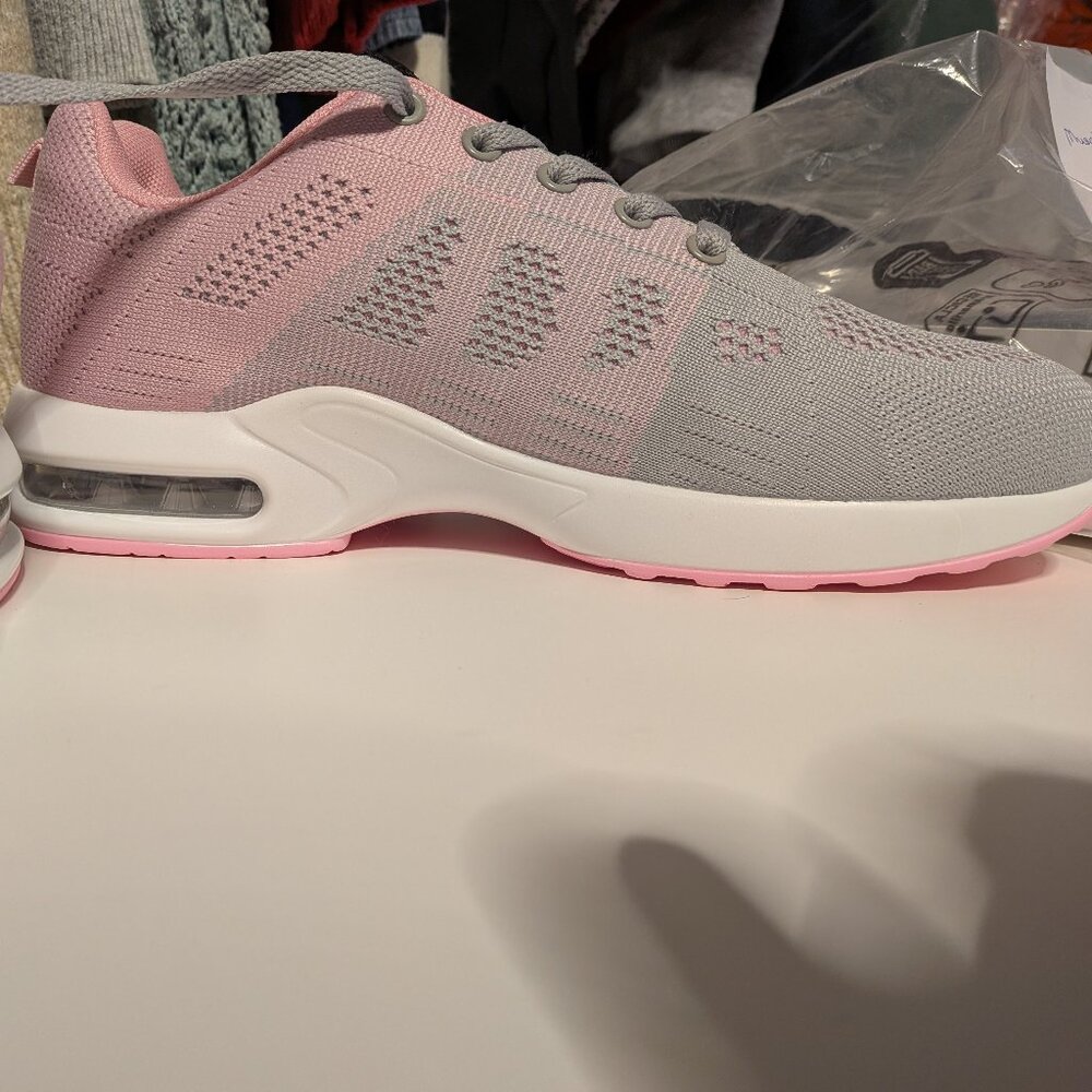 BRAND NEW Musabela Tennis Shoes